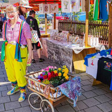 Bunt, fröhlich und voller Leben