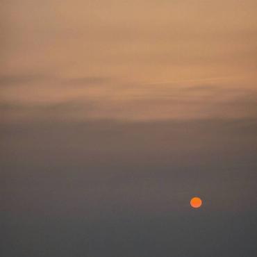 Eine mystische Saharastab-Sonnenaufgangsstimmung hat Satrugan Buser aus Gelterkinden von der Bölcheflue aus fotografiert.