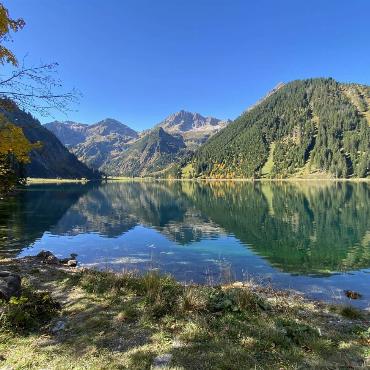 Margrit Weber und Willi Wenger aus Lupsingen haben den Vilsalpsee im   österreichischen Tirol besucht.