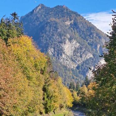 Den goldenen Herbst hat Peter Mumenthaler mit Blick auf den Harder im schönen Berner Oberland eingefangen. 