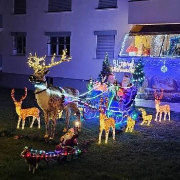 Martin Gysin aus Zunzgen fotografierte diese weihnachtliche Stimmung in einem schön beschmückten Garten in Sissach. 