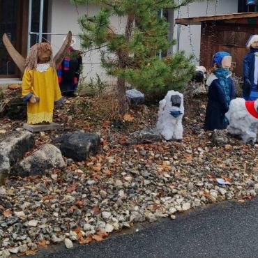Ernst Inniger aus Gelterkinden schreibt: "Immer wieder schön, die Weihnachtsdeko auf dem Friedhof in Gelterkinden."
