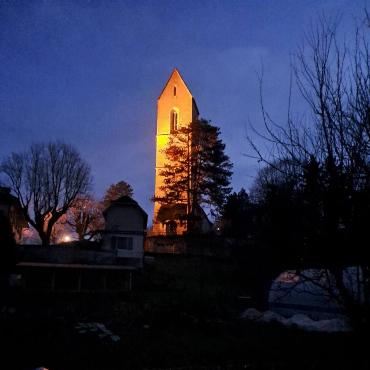 Die reformierte Kirche in Gelterkinden fotografierte Fritz Häuselmann, der aus diesem Dorf stammt, in den frühen Morgenstunden.