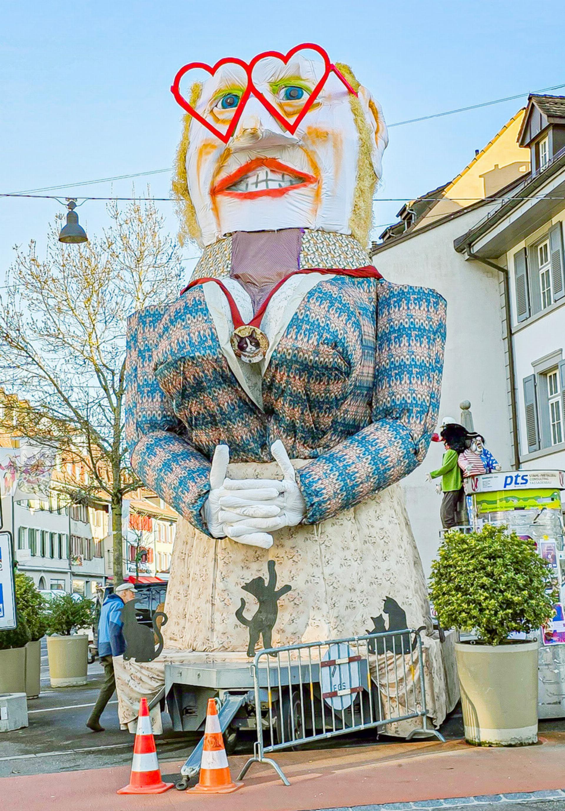 Die Katzenhüterin geht in Flammen auf - Das Bild wird blockiert. – Möglicherweise durch einen aktiven Adblocker.