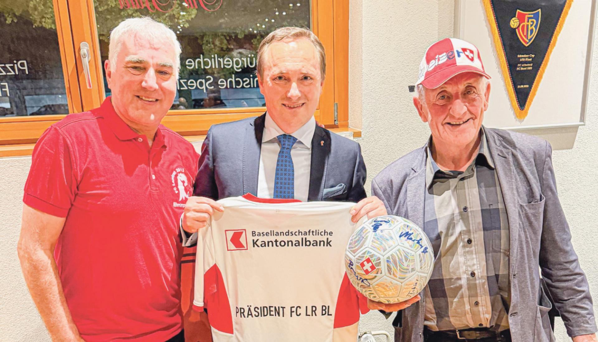 Wechsel an der Spitze des FC Landrat - Das Bild wird blockiert. – Möglicherweise durch einen aktiven Adblocker.