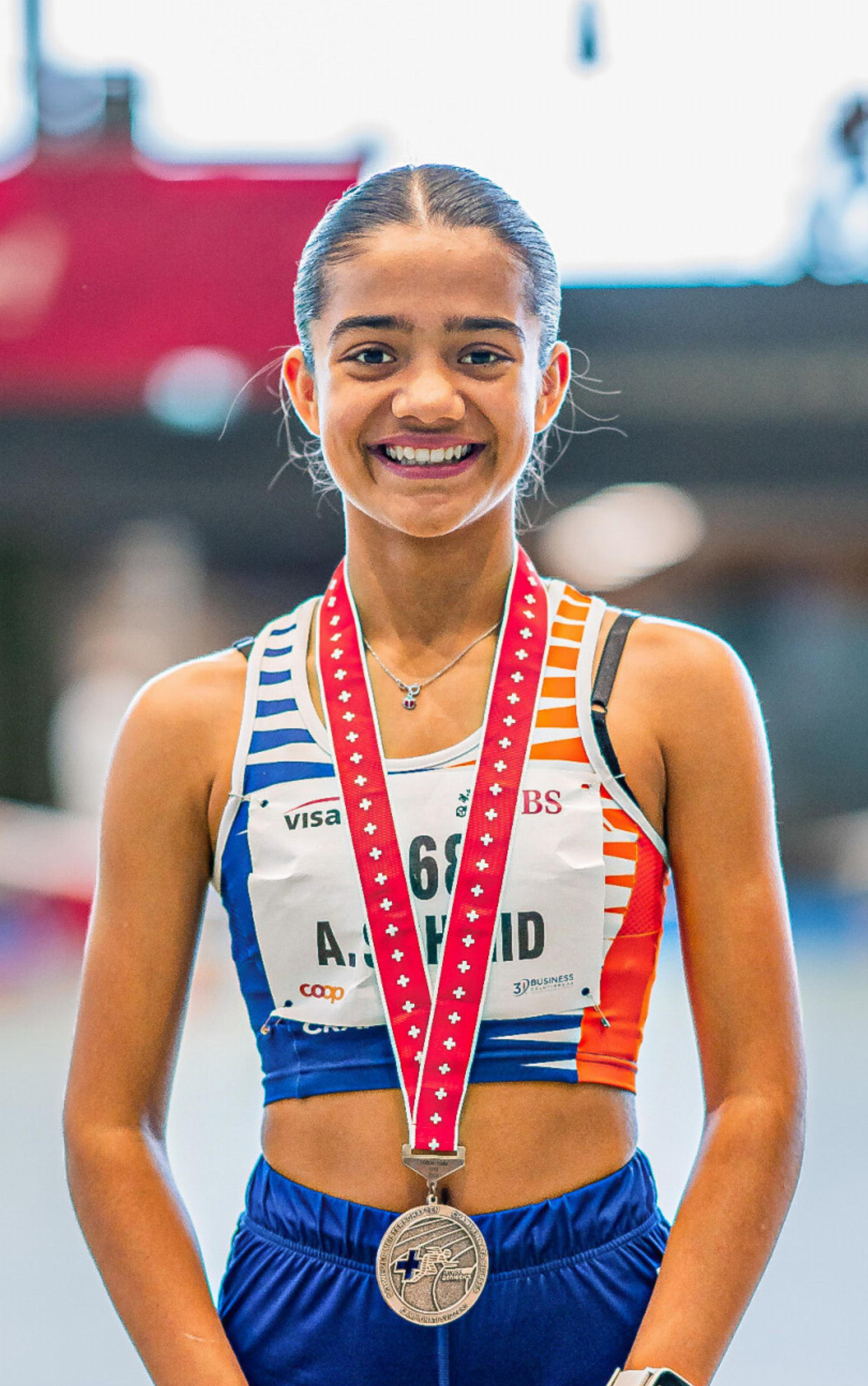 Die 14-jährige Hölsteinerin Anina Schmid gehört über die Mittelstrecken zur nationalen Spitze in der U16. Bilder zvg