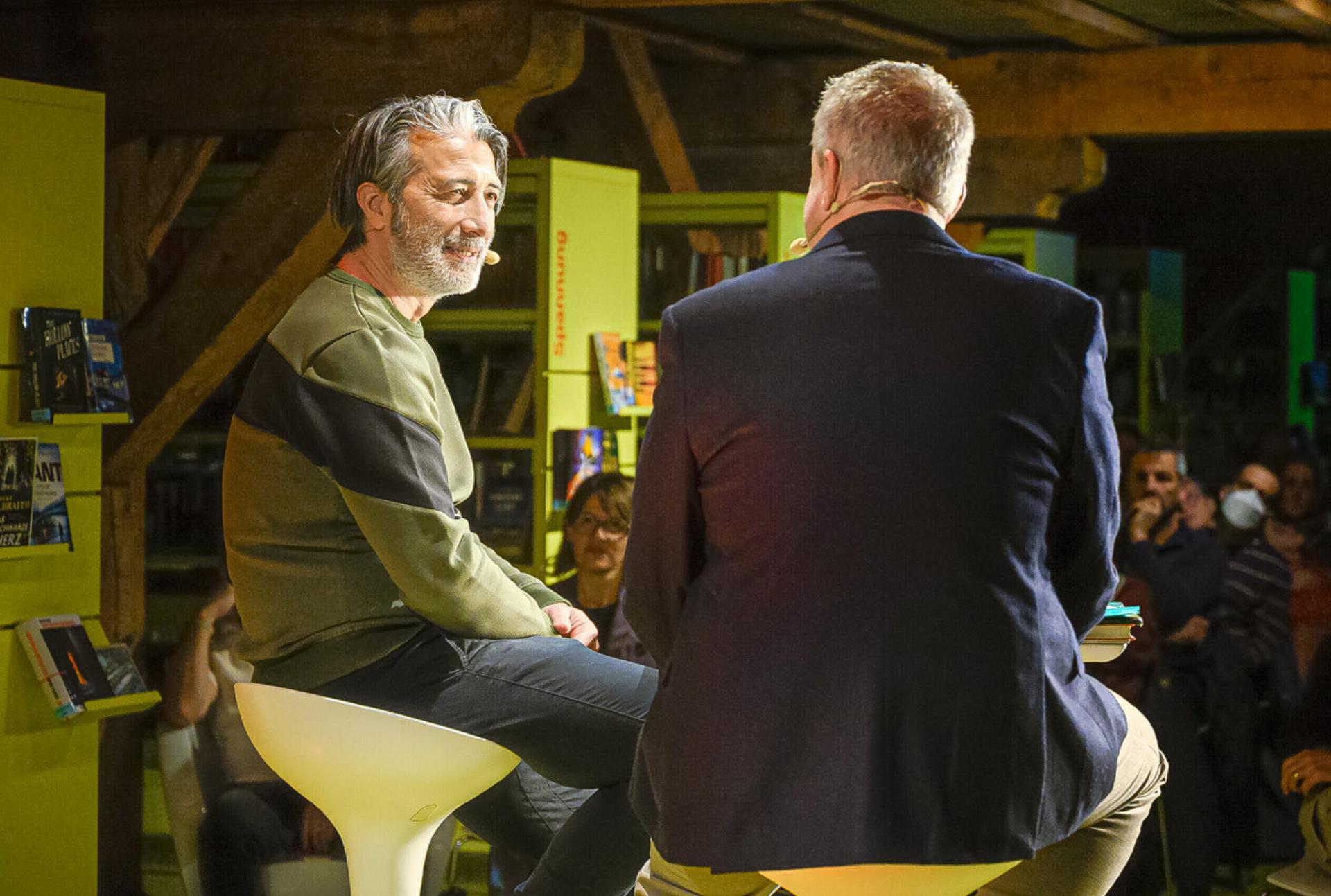 «Haki hat keinen Agenten, der hat einen Bruder» - Das Bild wird blockiert. – Möglicherweise durch einen aktiven Adblocker.