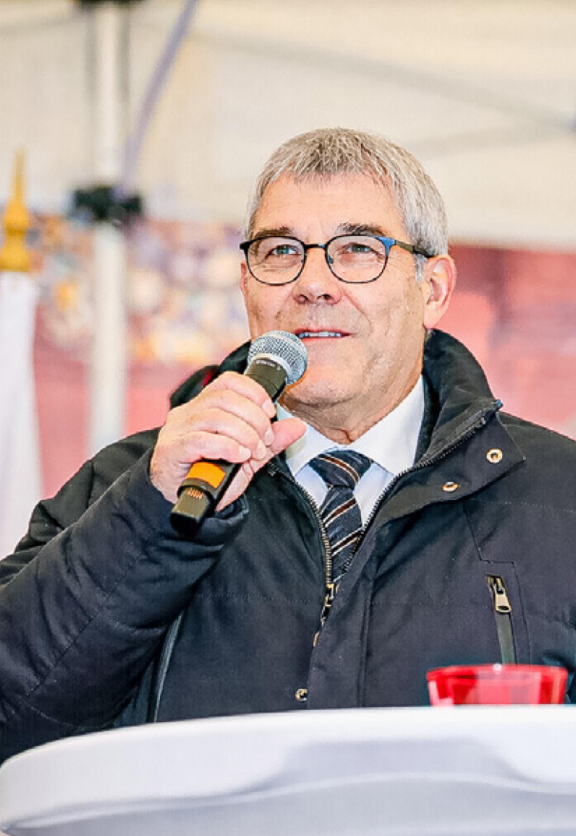 Eric Nussbaumer tritt ab - Das Bild wird blockiert. – Möglicherweise durch einen aktiven Adblocker.