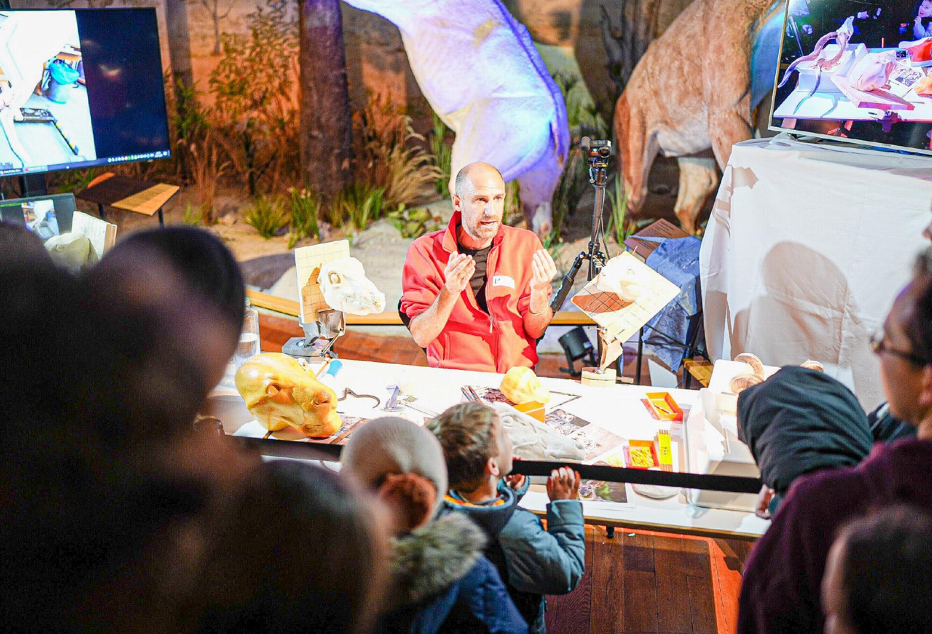 Jubiläumsausgabe mit Geistern, Dinos und Superstars - Das Bild wird blockiert. – Möglicherweise durch einen aktiven Adblocker.