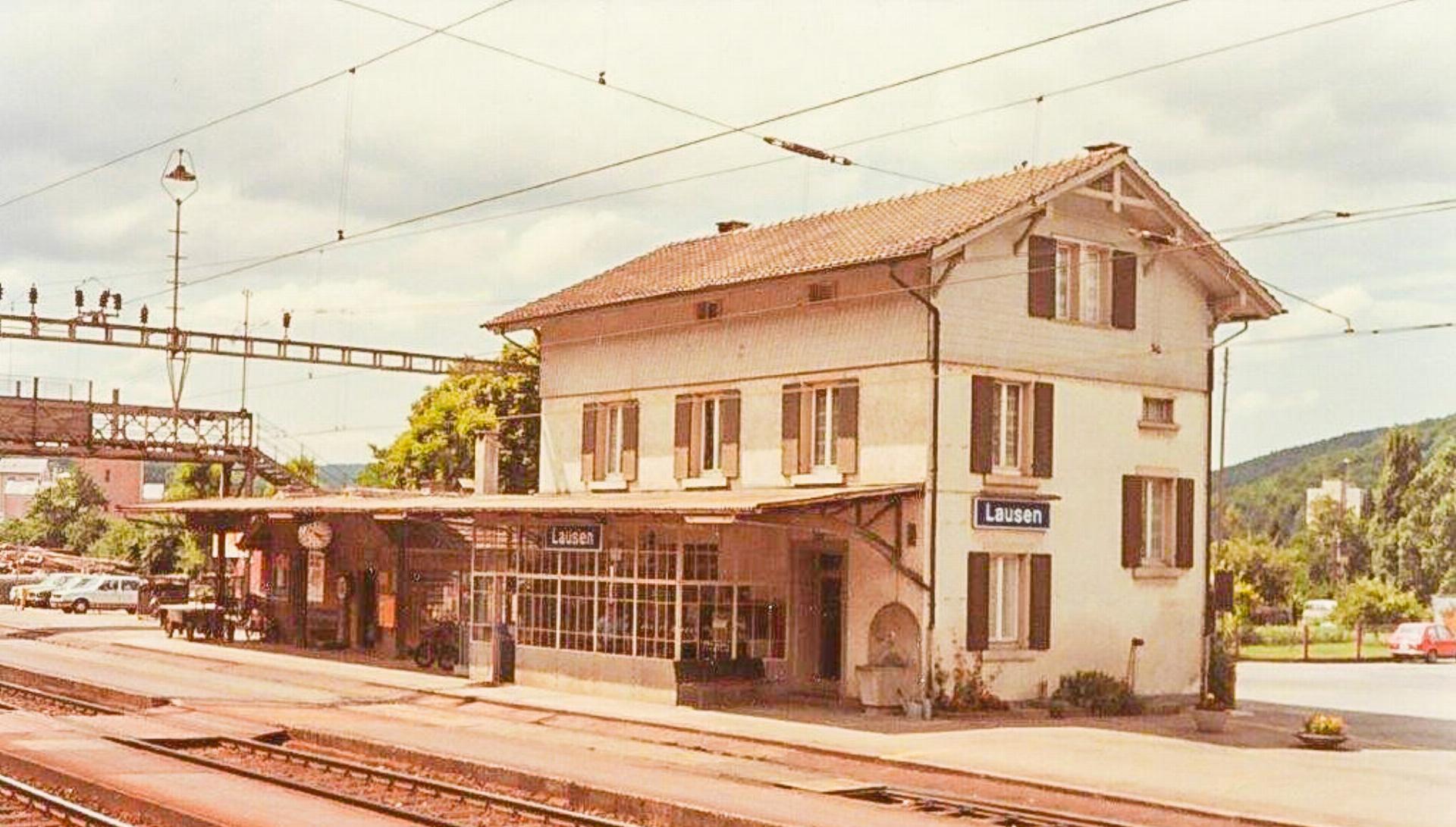 Der alte und neue Bahnhof