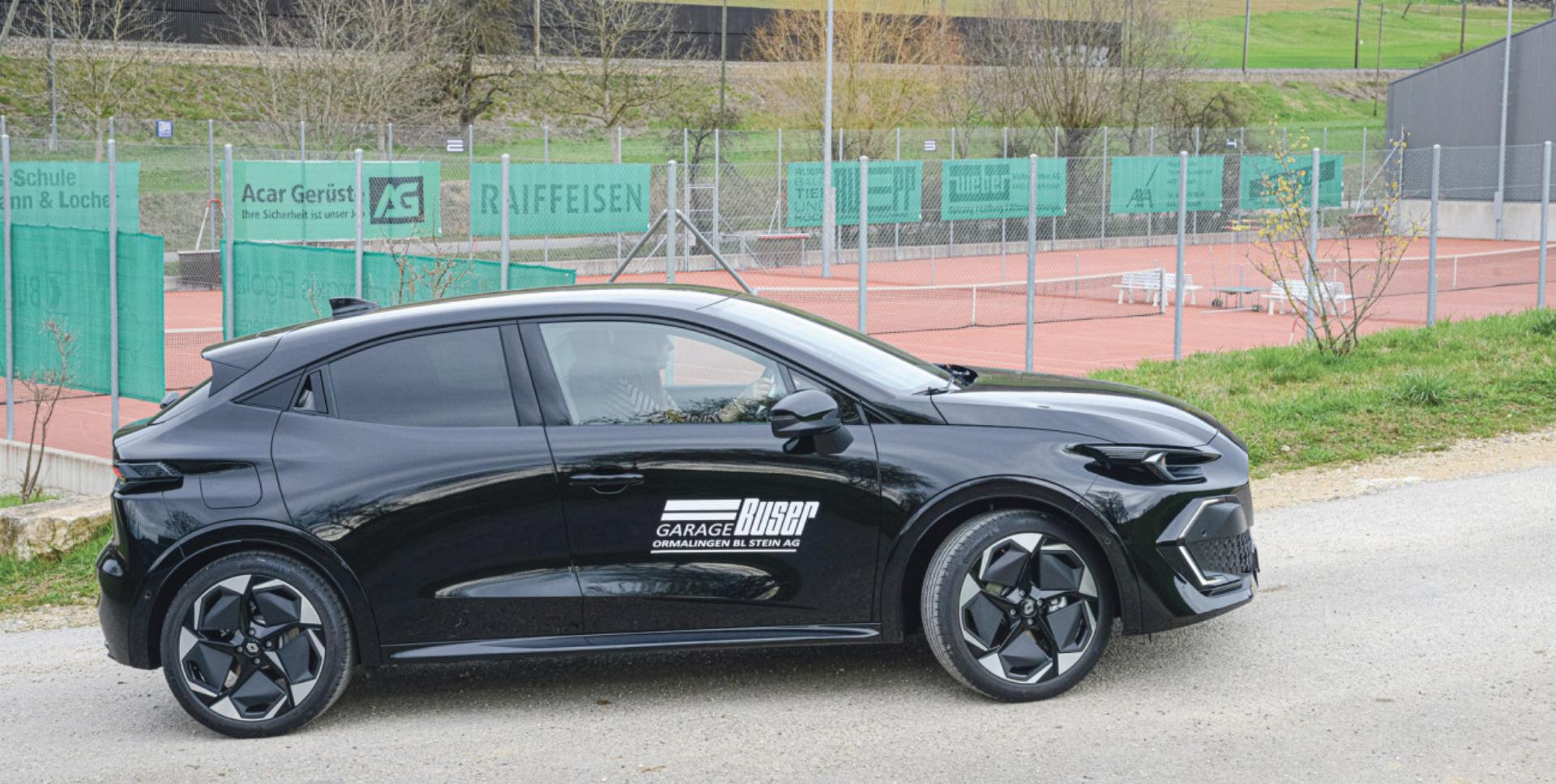 Grosser Kleinwagen mit Ecken und Kanten - Das Bild wird blockiert. – Möglicherweise durch einen aktiven Adblocker.