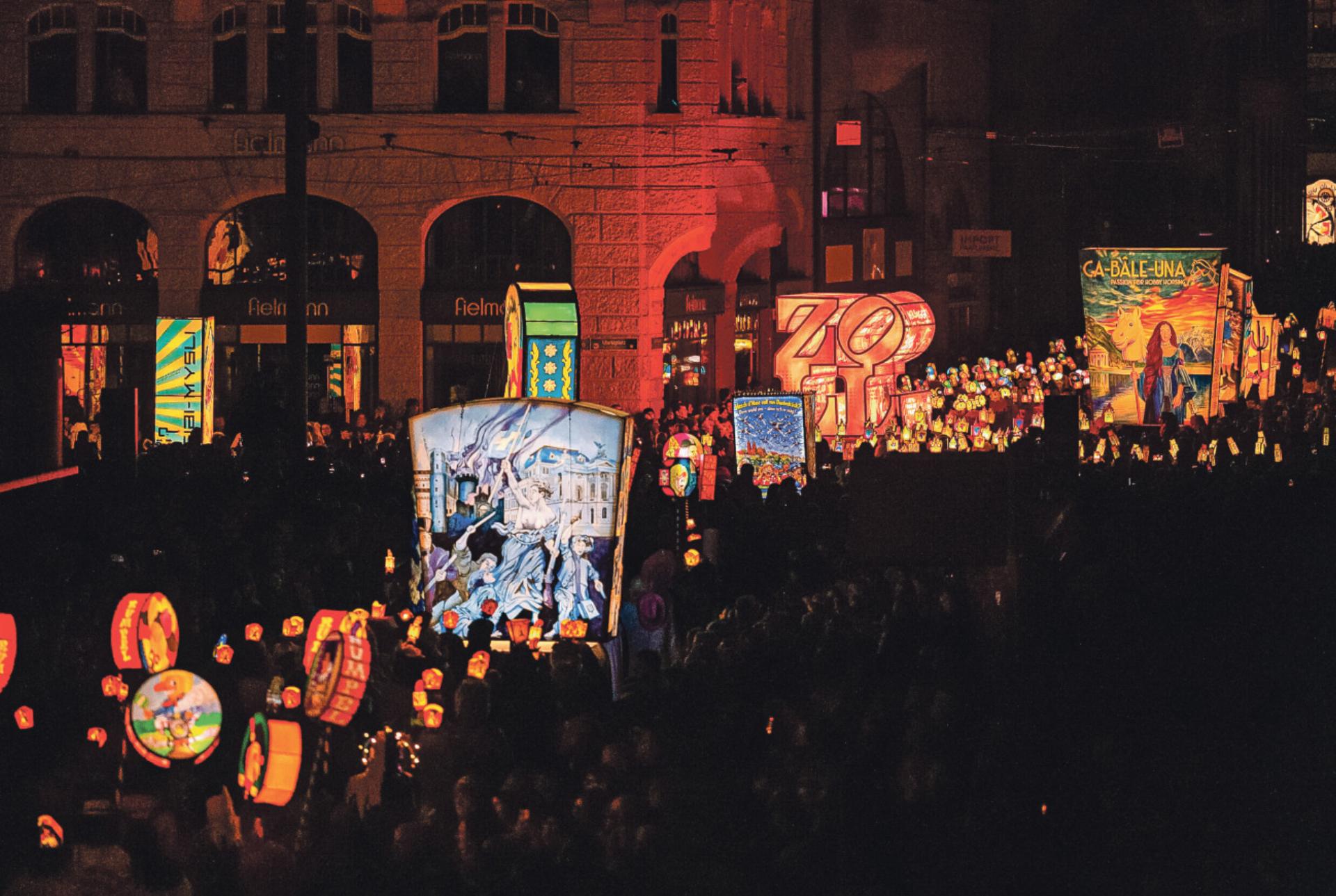 Düstere Weltlage leuchtet am Morgenstreich - Das Bild wird blockiert. – Möglicherweise durch einen aktiven Adblocker.