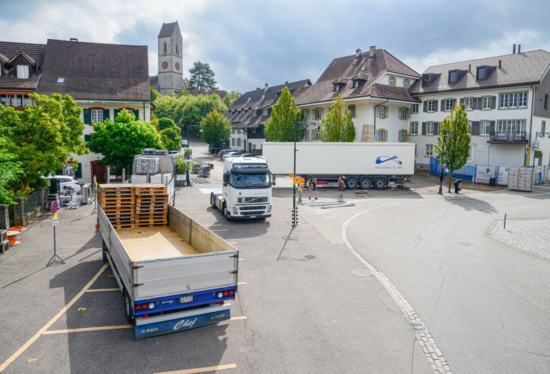 Baschis Bühne am Entstehen