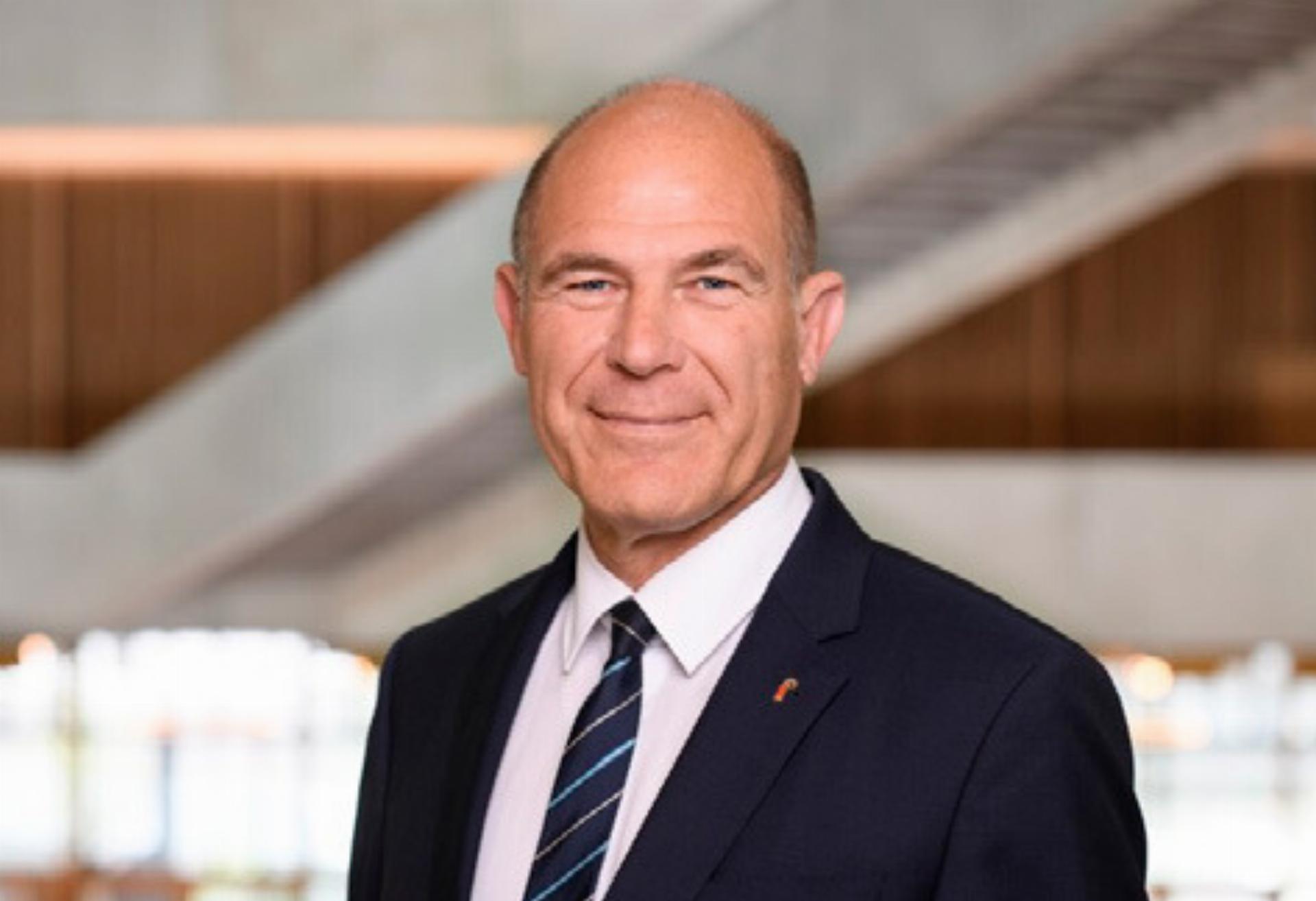 Bankrat soll sofort ausgewechselt werden - Das Bild wird blockiert. – Möglicherweise durch einen aktiven Adblocker.