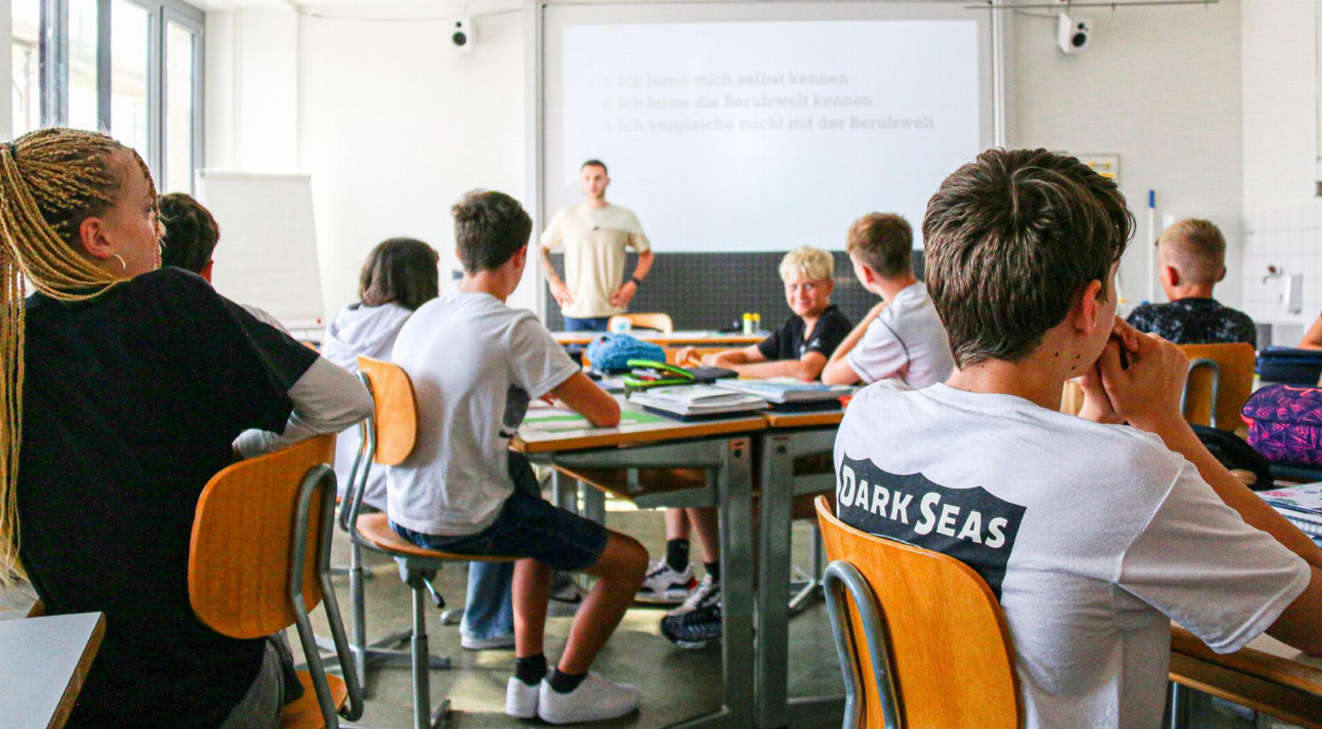 Zivildienst im Klassenzimmer