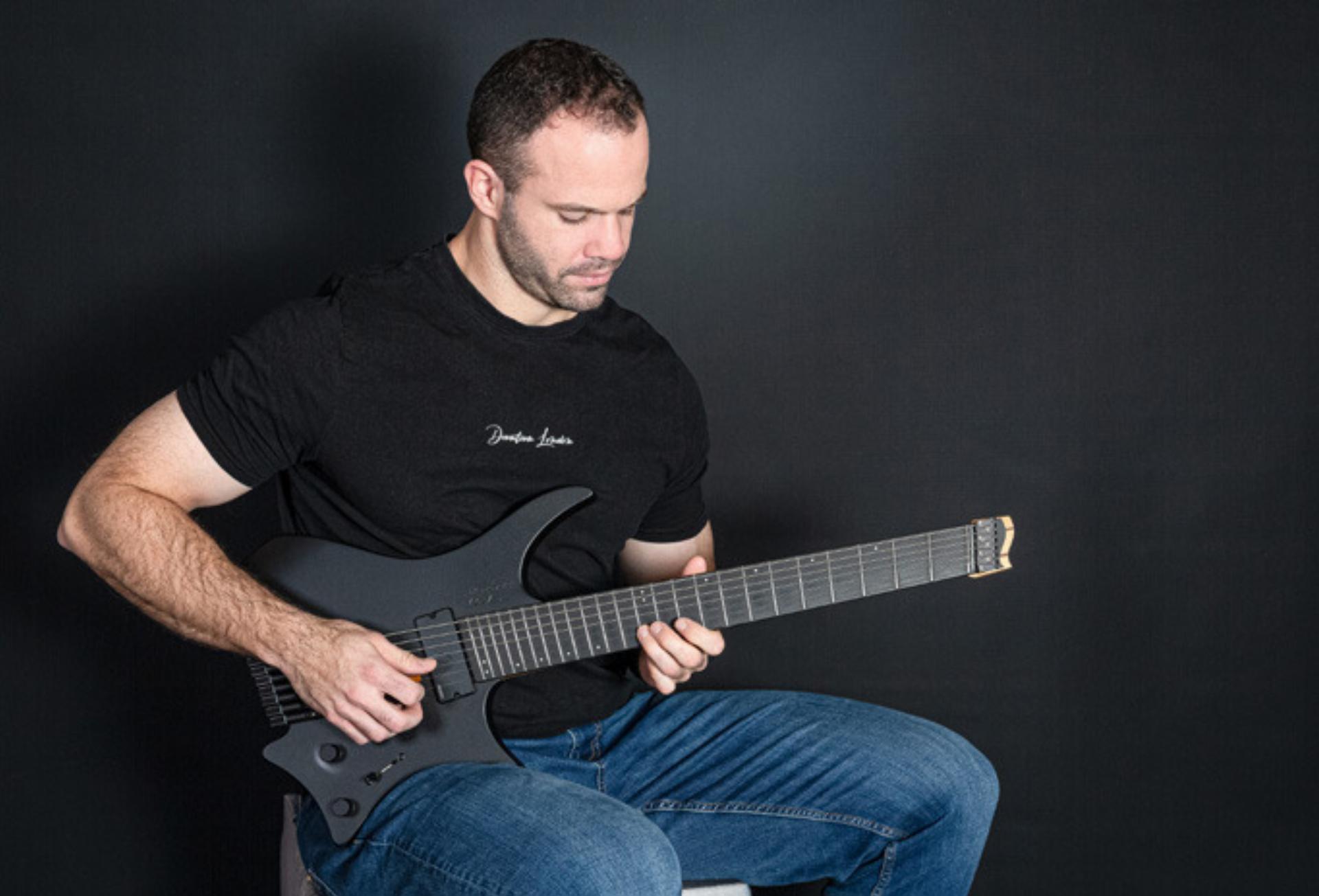 Gitarrenpower lernen bei einem Könner - Das Bild wird blockiert. – Möglicherweise durch einen aktiven Adblocker.