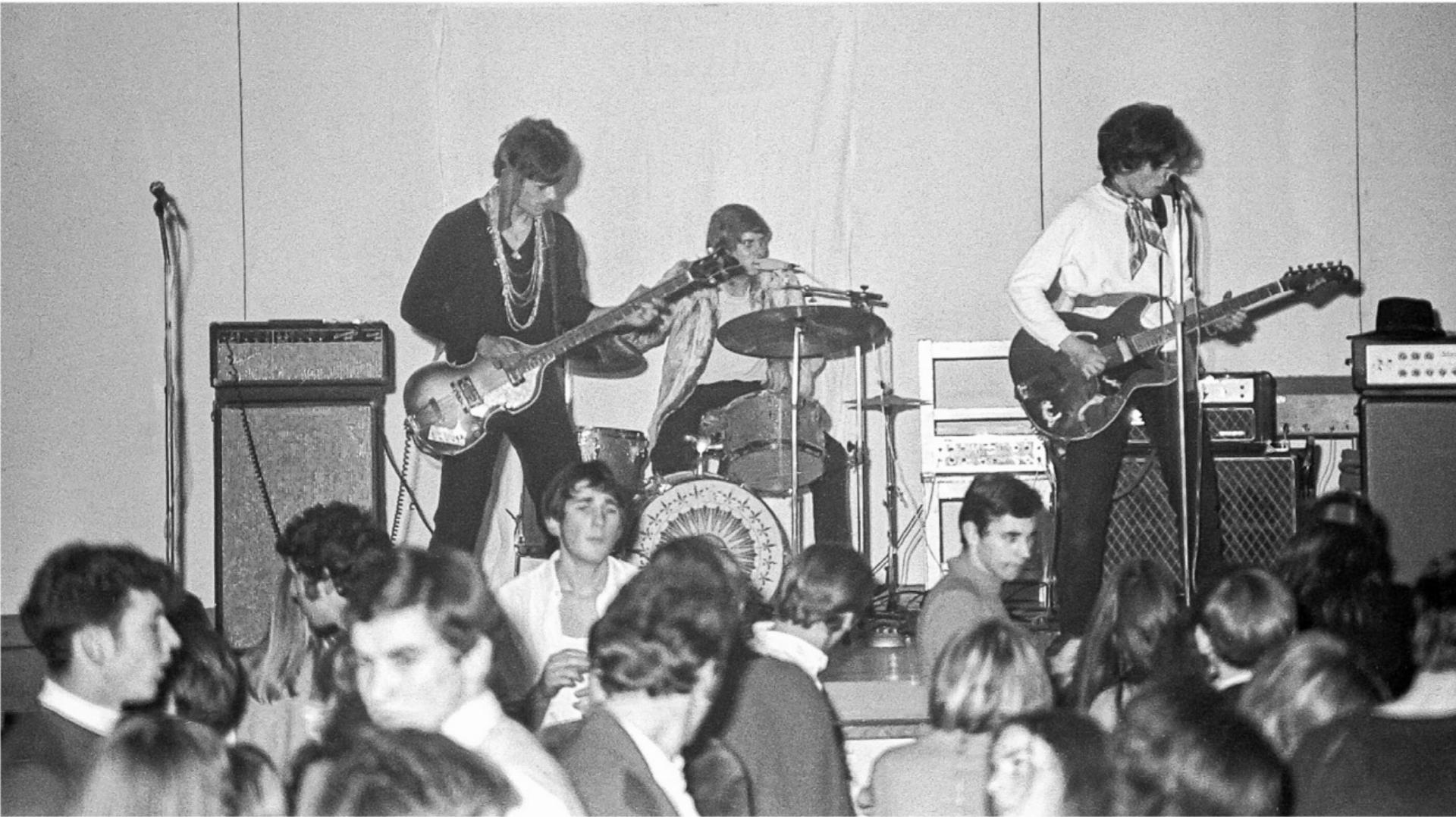 Wenn das Dorf zur Bühne wird - Das Bild wird blockiert. – Möglicherweise durch einen aktiven Adblocker.