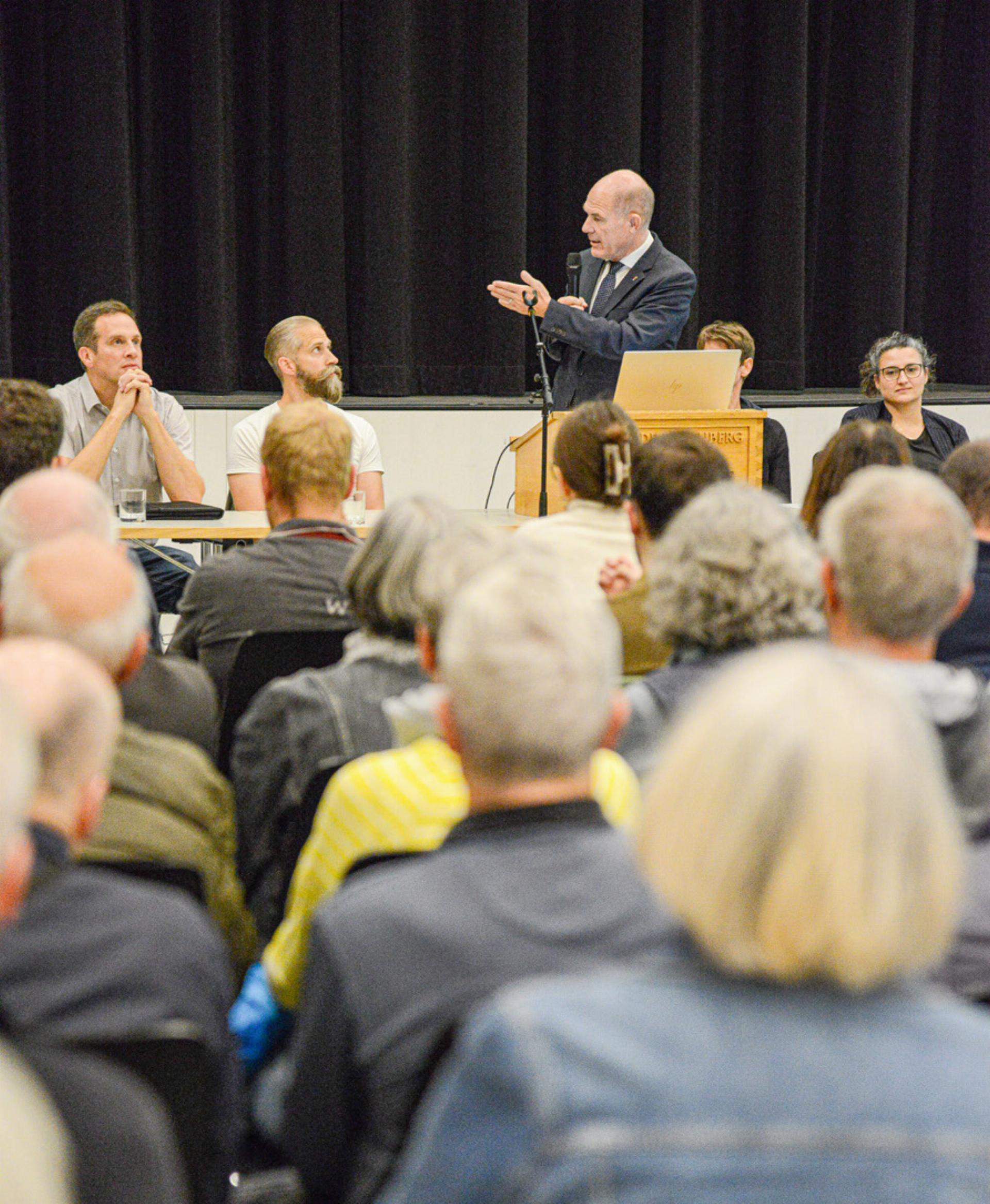 Zeglingen hat einen Fusions-Turbo - Das Bild wird blockiert. – Möglicherweise durch einen aktiven Adblocker.