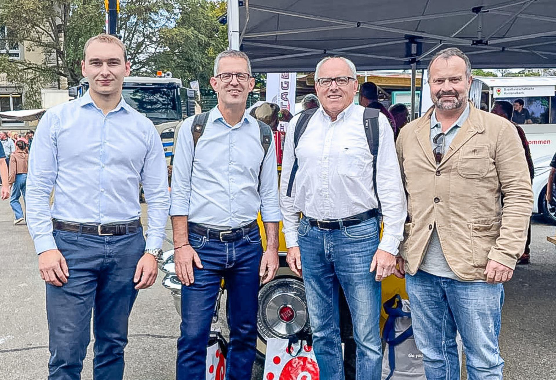 FDP-Kandidat mischte sich unters Volk - Das Bild wird blockiert. – Möglicherweise durch einen aktiven Adblocker.