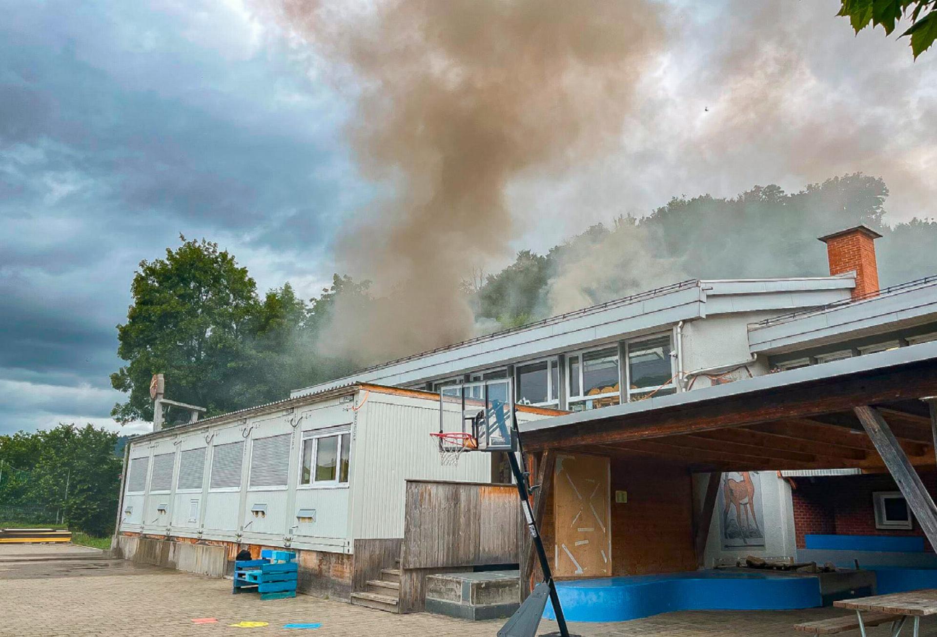 Feuerwehreinsatz auf dem Schulhausdach