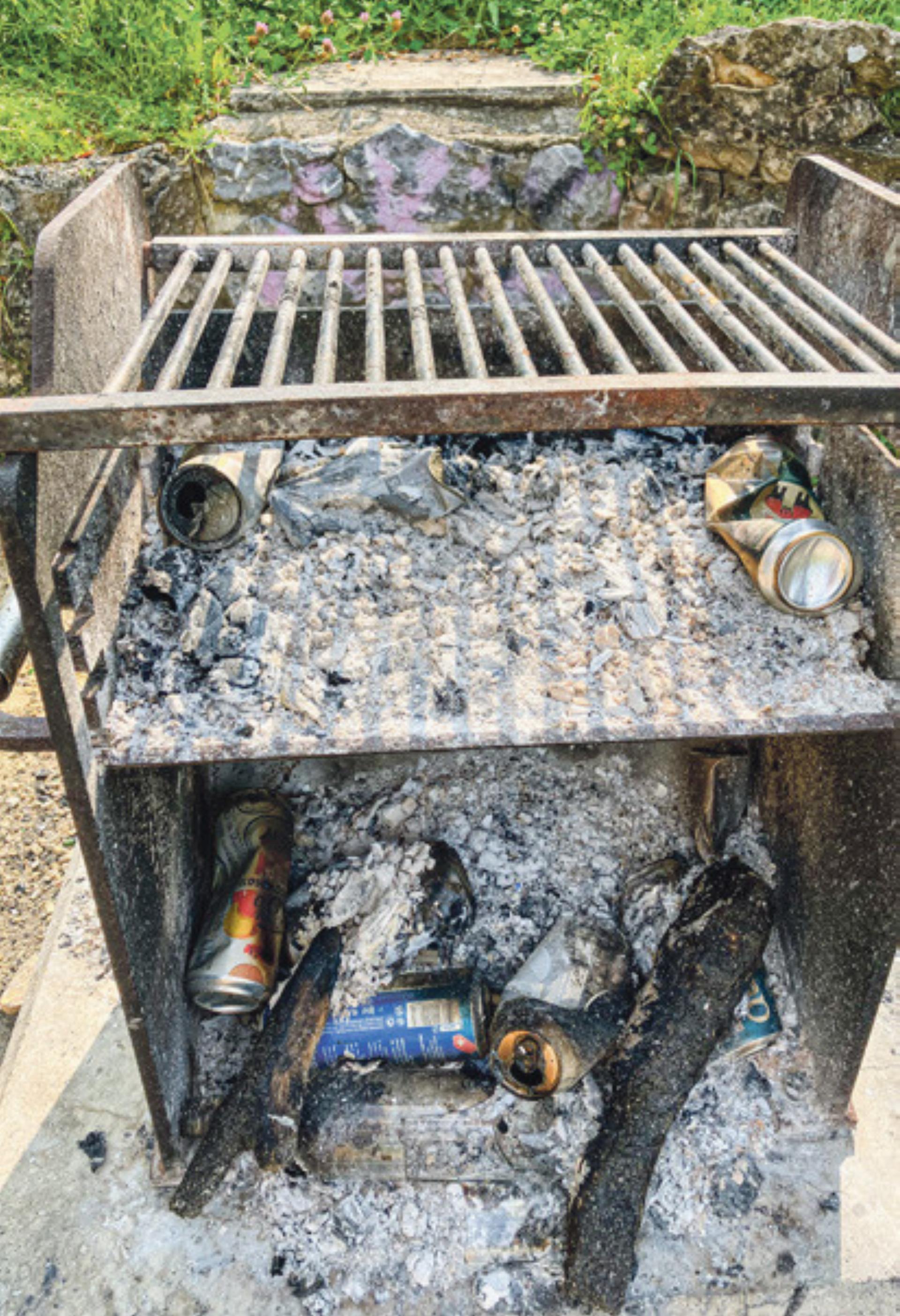 Littering - Missbrauch Feuerstelle