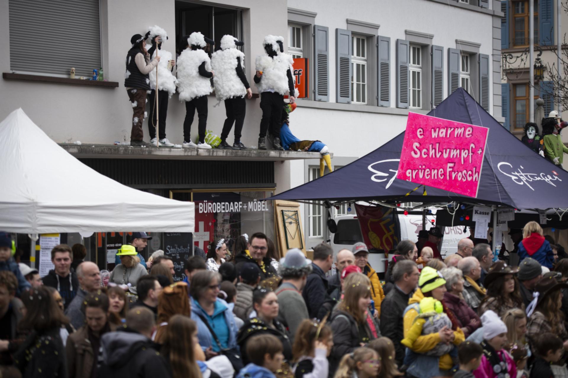 Der Sissacher Fasnachtsumzug 2026 in Bildern - Das Bild wird blockiert. – Möglicherweise durch einen aktiven Adblocker.