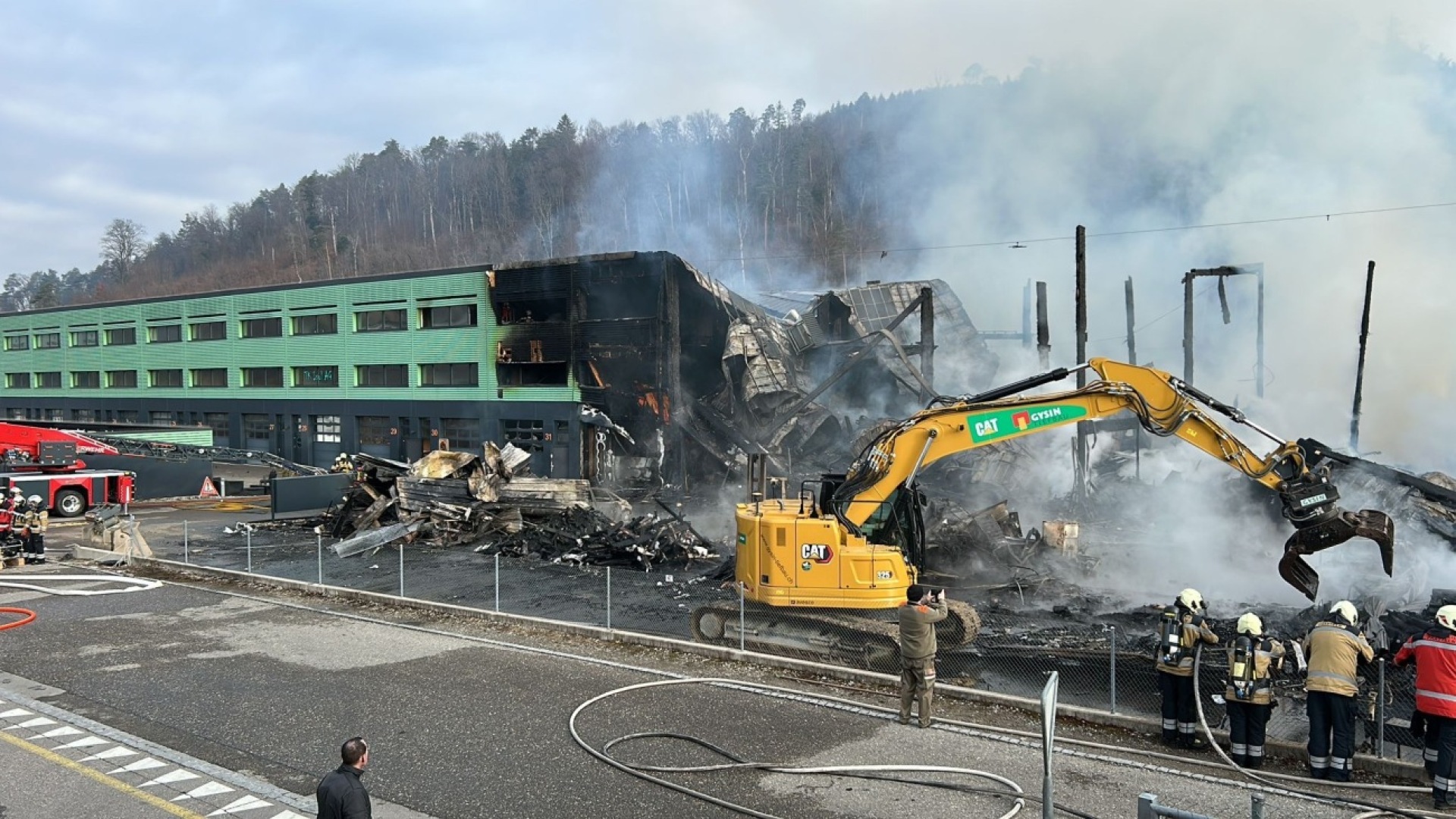 Brand in Bubendorf: Vier Männer festgenommen - Das Bild wird blockiert. – Möglicherweise durch einen aktiven Adblocker.