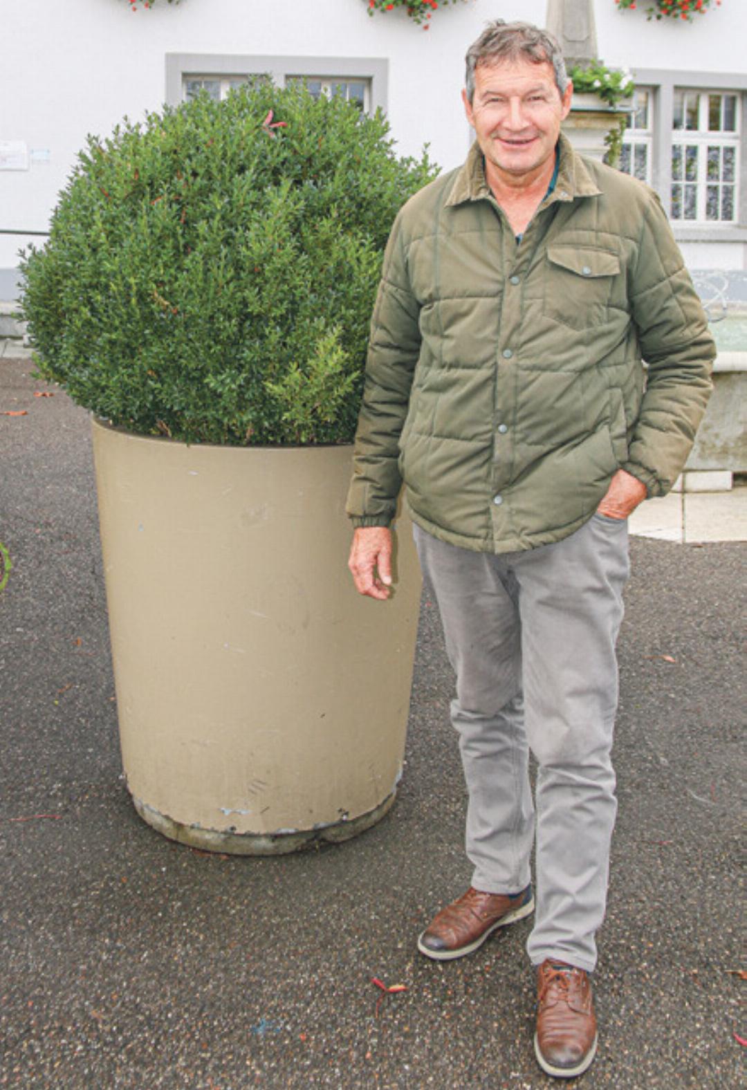 Seit diesem Jahr ist Adrian Hasler für den Markt zuständig. Bild Luana Güntert Seit diesem Jahr ist Adrian Hasler für den Markt zuständig. Bild Luana Güntert