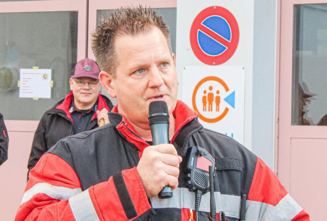 Kommandant Daniel Spiess moderierte die Hauptübung. Kommandant Daniel Spiess moderierte die Hauptübung.