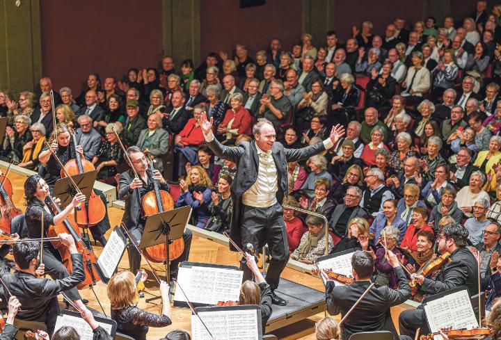 Das Neue Orchester Basel unter der Leitung von Christian Knüsel. Bild zvg