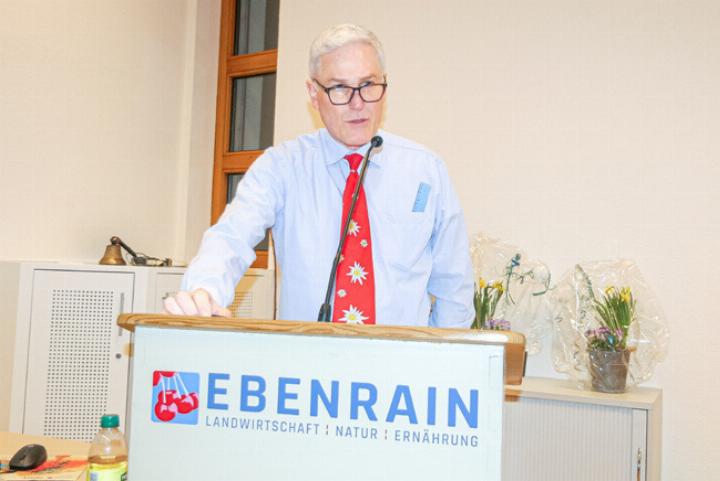 Finanzchef Stephan Plattner präsentierte einmal mehr einen wichtigen Part des Verbandsgeschäfts, dieses Jahr einen erfreulichen: Die Jahresrechnung weist einen fünfstelligen Gewinn aus.
Bild Elmar Gächter