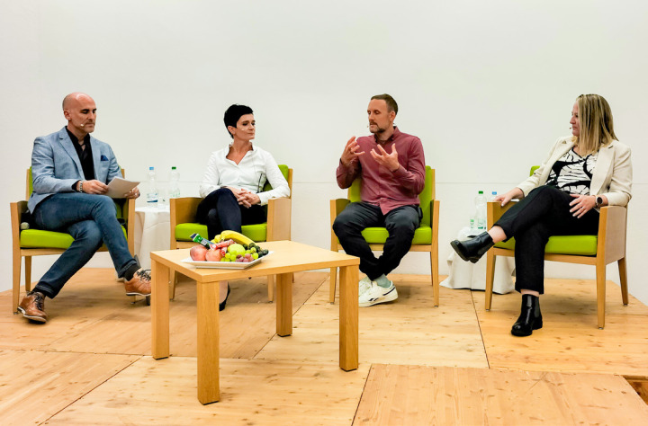 Michael Sokoll, Brigitte Baur, Marc Brndli und Nicole Schneeberger (von links) sprachen ber die angespannte Personalsituation. Bild Paul Aenishnslin
