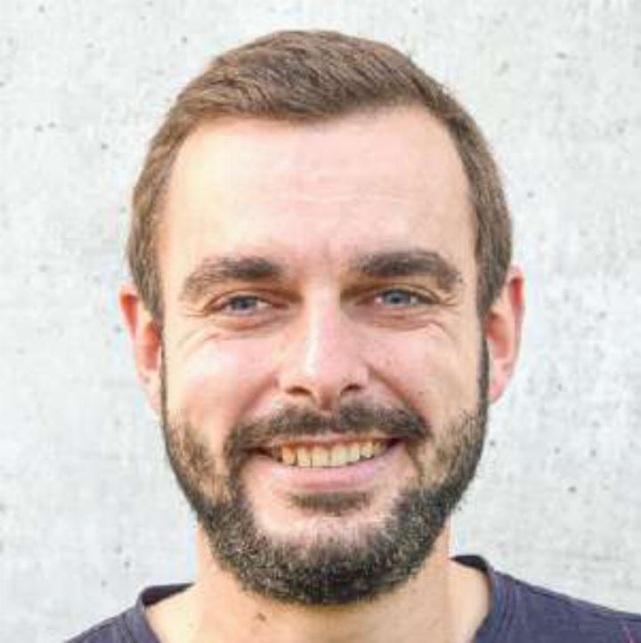 Zur Person zwy. Simon Janssen studierte Umweltnaturwissenschaften mit Vertiefung Wald und Landschaftsmanagement an der ETH in Zürich. Er arbeitet im Forstbetrieb der Bürgergemeinde Liestal und ist zuständig für die Bereiche Ausbildung, Ökologie und Biodiversität sowie für das Personalmanagement.