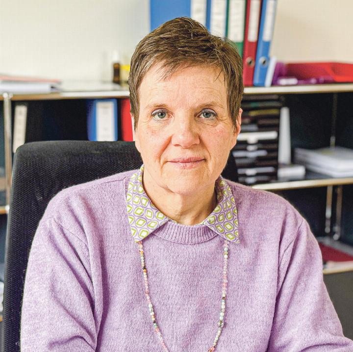 Nicht nur Angestellte, auch Freiwillige werden im «Mülimatt» auf Demenzerkrankungen geschult – das sei zentral, so Leiterin Mireille Dimetto. Bild zvg