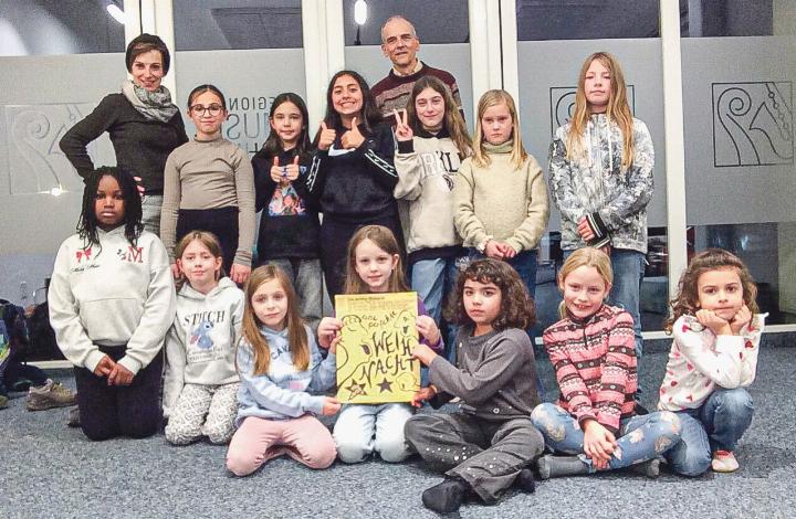 Der Kinderchor der Regionalen Musikschule .
Bild zvg