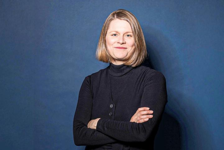 «Kulturschaffende sollen wie alle anderen Berufsgattungen fair bezahlt sein, wenn sie arbeiten», sagt Esther Roth. Bild zvg / Eva Flury «Kulturschaffende sollen wie alle anderen Berufsgattungen fair bezahlt sein, wenn sie arbeiten», sagt Esther Roth. Bild zvg / Eva Flury