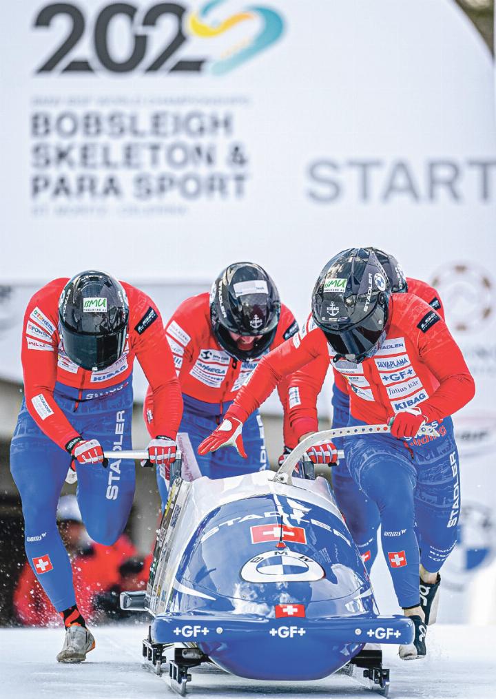 Die Saison 2024/25 geht Dominik Hufschmid mit einem neuen Team an – und wegen der Verletzung des Piloten mit Verspätung. Bilder zvg