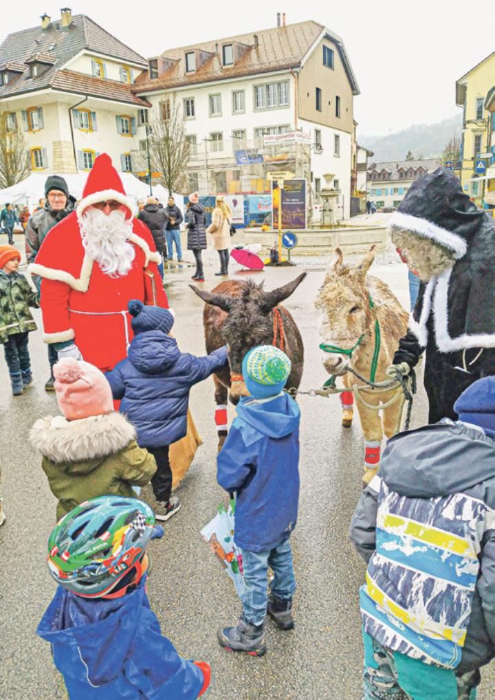 Auch der Santichlaus mit seinen Eseln wird am Anlass anzutreffen sein. Bilder Archiv vs