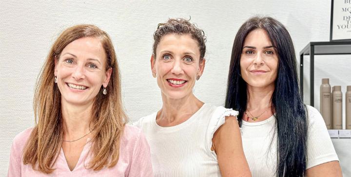 Inhaberin Franziska Ryf, Manuela Zweifel und Alessia Fagà (von links) im Salon.
Bild zvg