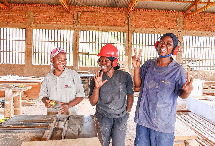 Im Ausbildungszentrum erlernen Jugendliche handwerkliche Berufe. Bild zvg