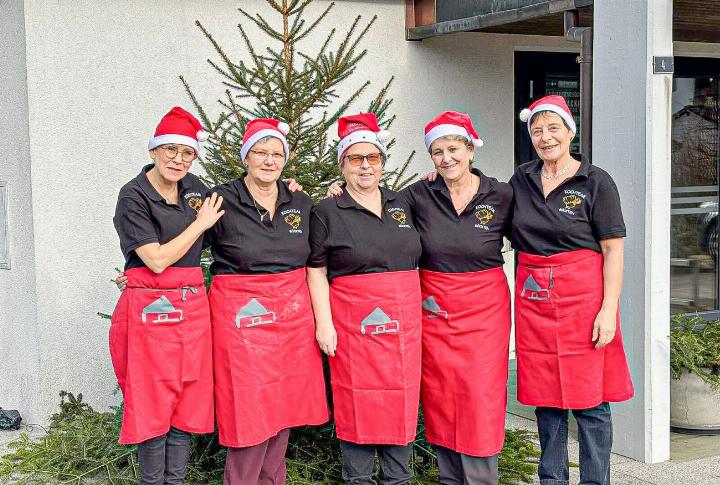 Die fünf Frauen vom Kochteam Böckten begrüssen an ihrem Mittagstisch im Herbst und Winter jeweils mehr als 60 Gäste.