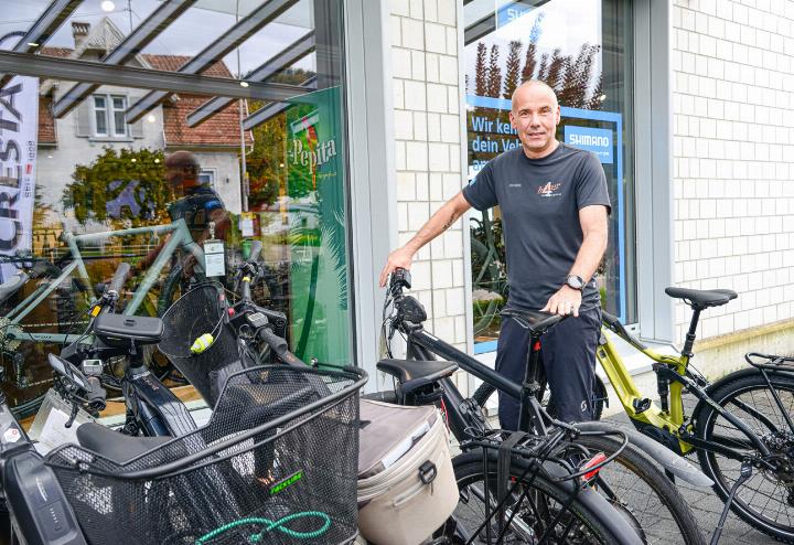 Velohändler Stephan Schaffner lieferte sich mit einem Velodieb eine wilde Verfolgungsjagd. Bild Christian Horisberger