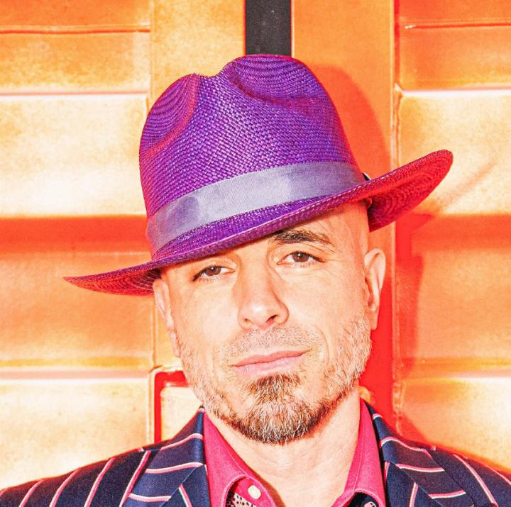 Der Sänger «Dodo» ist auch als Produzent aktiv. Bild zvg Der Sänger «Dodo» ist auch als Produzent aktiv. Bild zvg