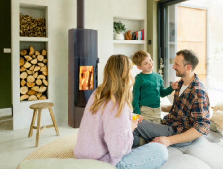 Öfen vereinen in der Stube Gemütlichkeit und stilvolles Design.
Bild zvg