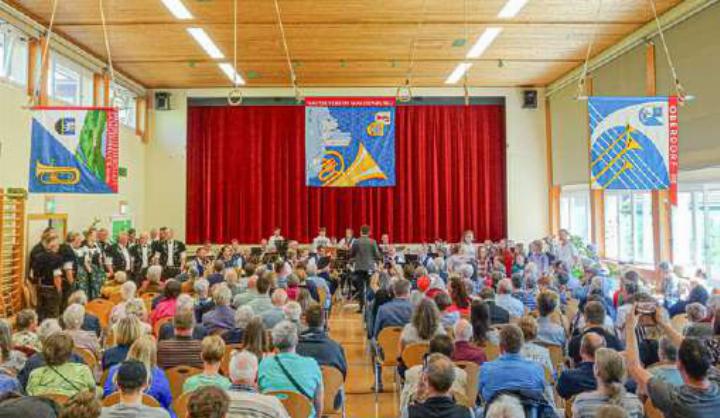 Das gut besuchte Muttertagskonzert in Langenbruck sorgte nicht nur bei den Müttern für glänzende Augen.
Bild zvg