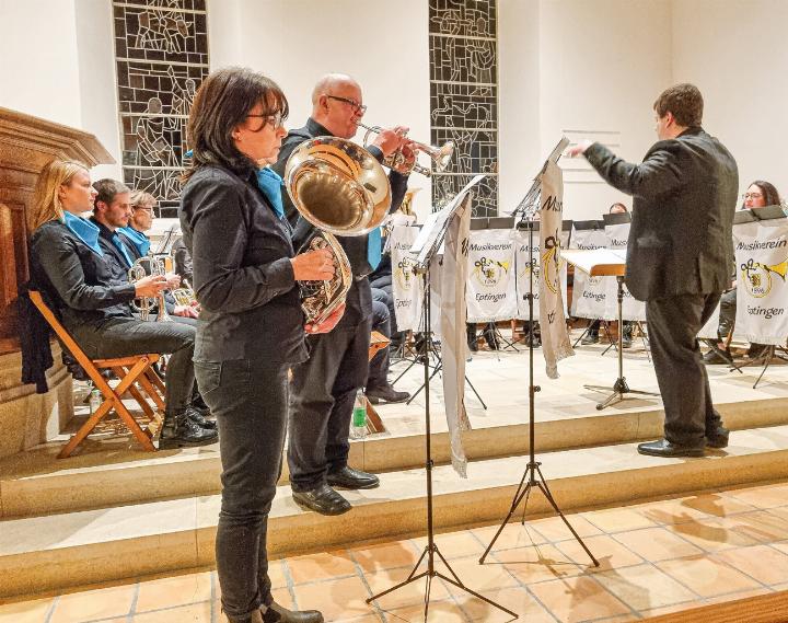 Karin Bürgin am Euphonium und Rico Freiermuth am Cornet. Bild zvg