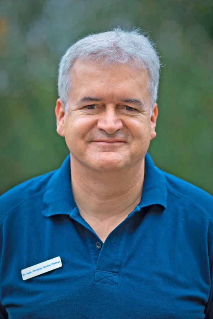 «Langfristig bringt das ‹Hausspital› eher Ineffizienzen ins System»: Christian Gürtler,  Hausarzt in Gelterkinden.
Bild zvg