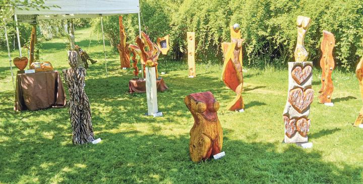 Beim Schloss Beuggen wird es auch Holzfi guren zu kaufen geben. Bild zvg