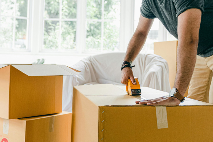 85 Prozent aller Umzüge geschehen innerhalb des Kantons, 37,5 Prozent innerhalb der Gemeinde.Bild pexels