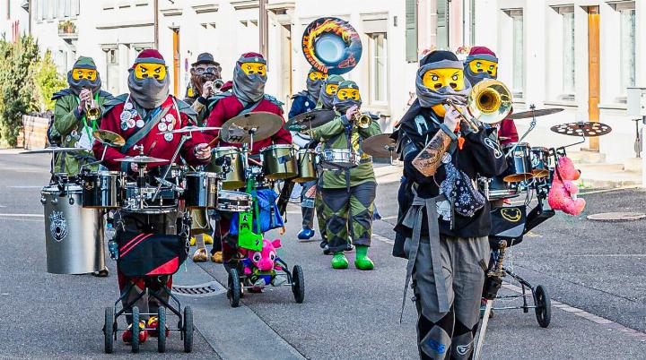 An der diesjährigen Fasnacht wirkten die Bloosbälg noch als Kleinformation mit. Bild zvg / E.N. Bloosbälg